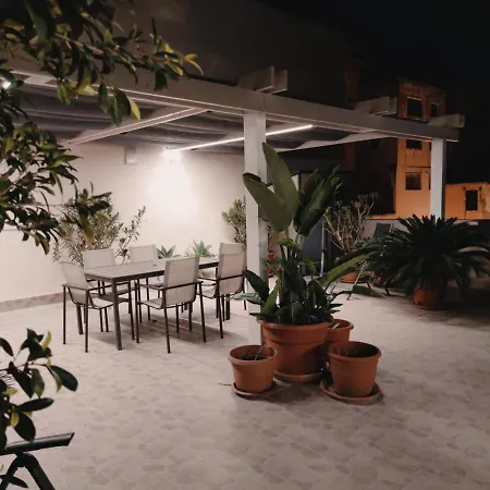 Paranza Apartment *